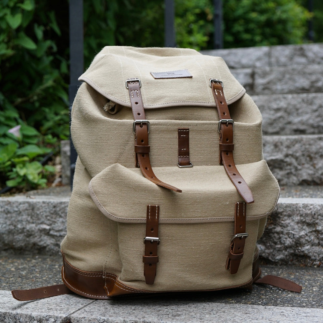 【美品】Nigel Cabourn スイスアーミーリュックサック Jute fabric》SWISS ARMY RUCKSACK - PEAT LABEL – Nigel Cabourn
