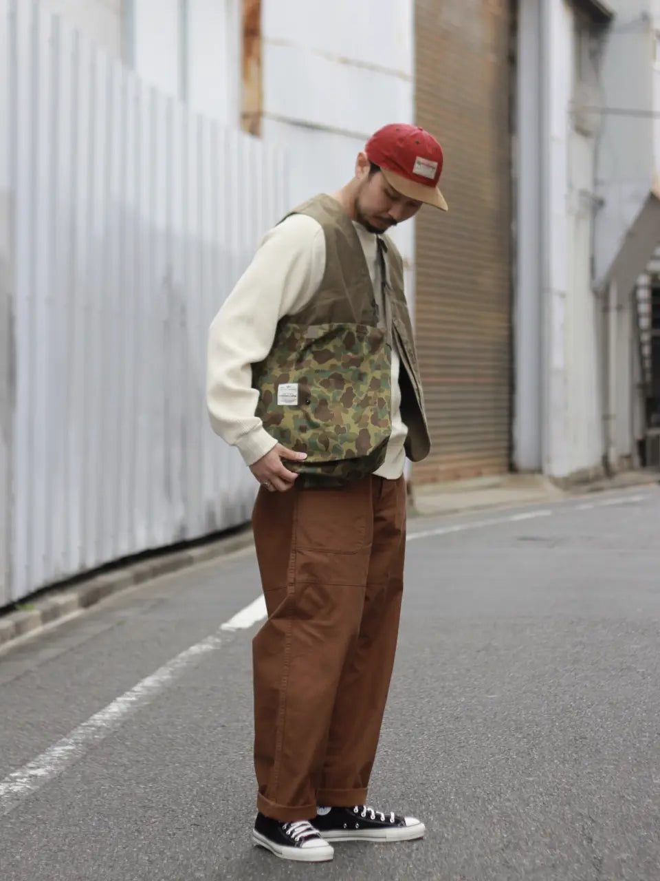 トップス ARMY MULTI POCKET VEST 48 Nigel Cabourn Nigel Cabourn Lybro Green Moleskin Work Vest – Rivet Clothing Store