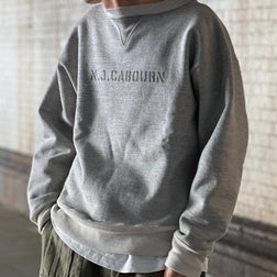 《A sweatshirt you'll want to wear and grow with》50s CREW NECK - LETTERED