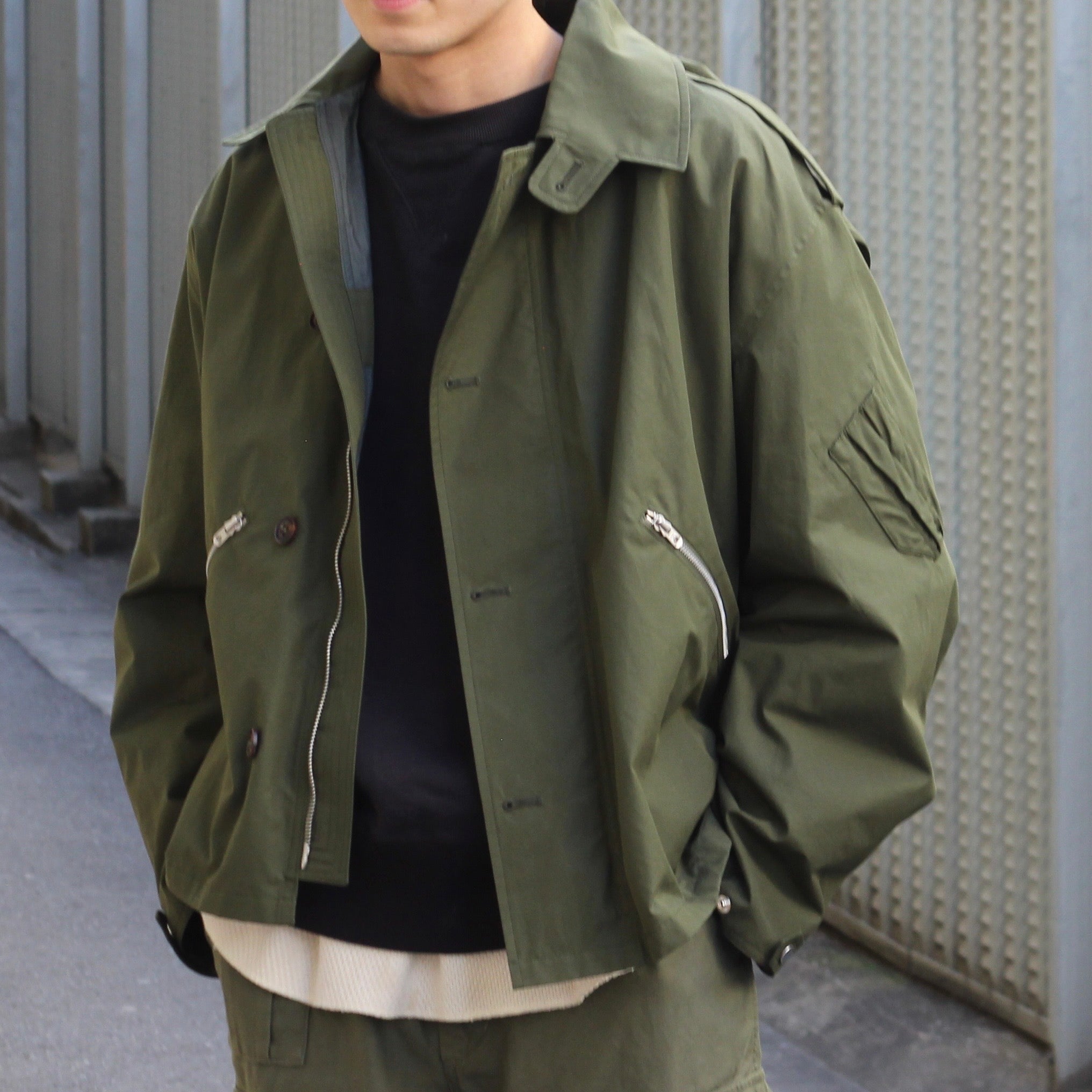 A flight jacket that blends in with the city》RAF UTILITY JACKET
