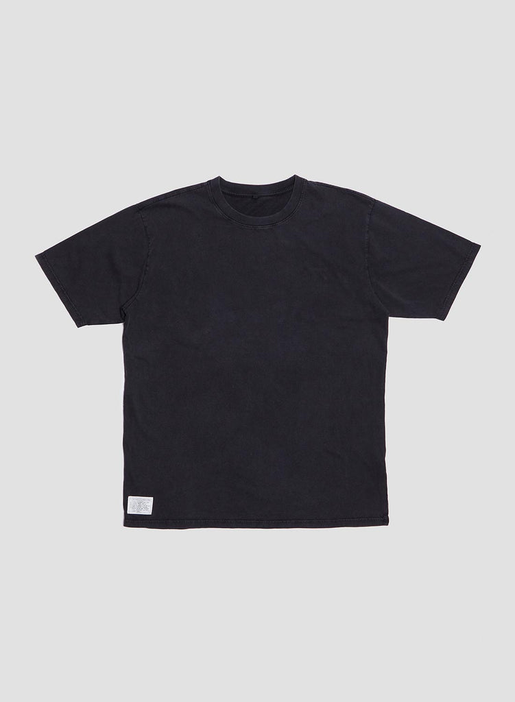 Classic Relaxed Tee in Stone Wash Black