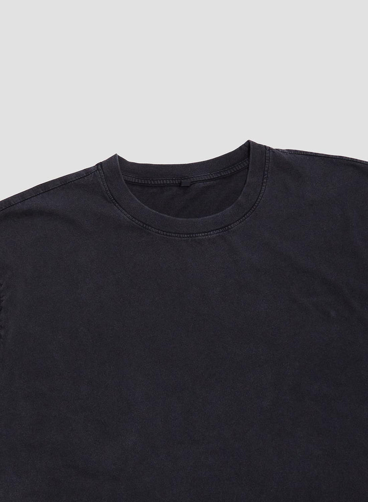 Classic Relaxed Tee in Stone Wash Black