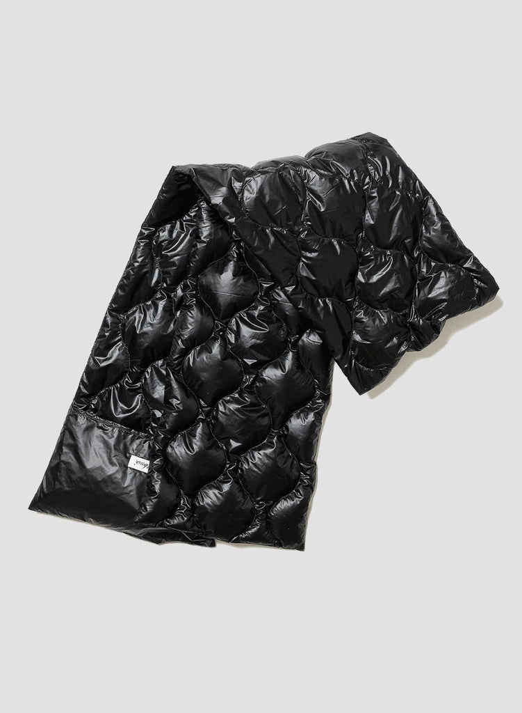 NANGA ONION QUILT DOWN MUFFLER BLACK