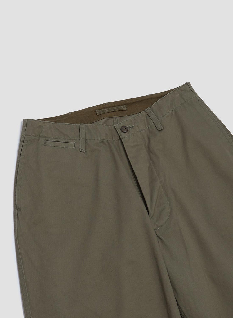 Basic Chino Pant in Green