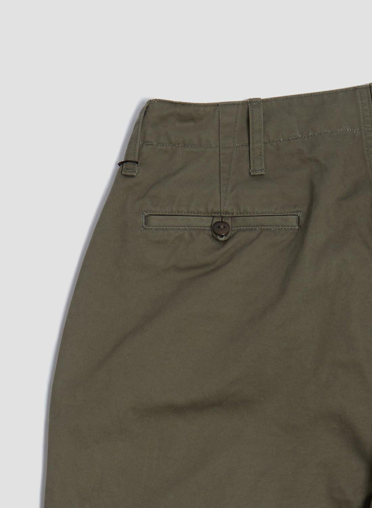Basic Chino Pant in Green